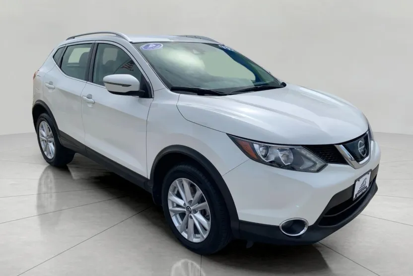 2019 Nissan Rogue Sport SV photo 1