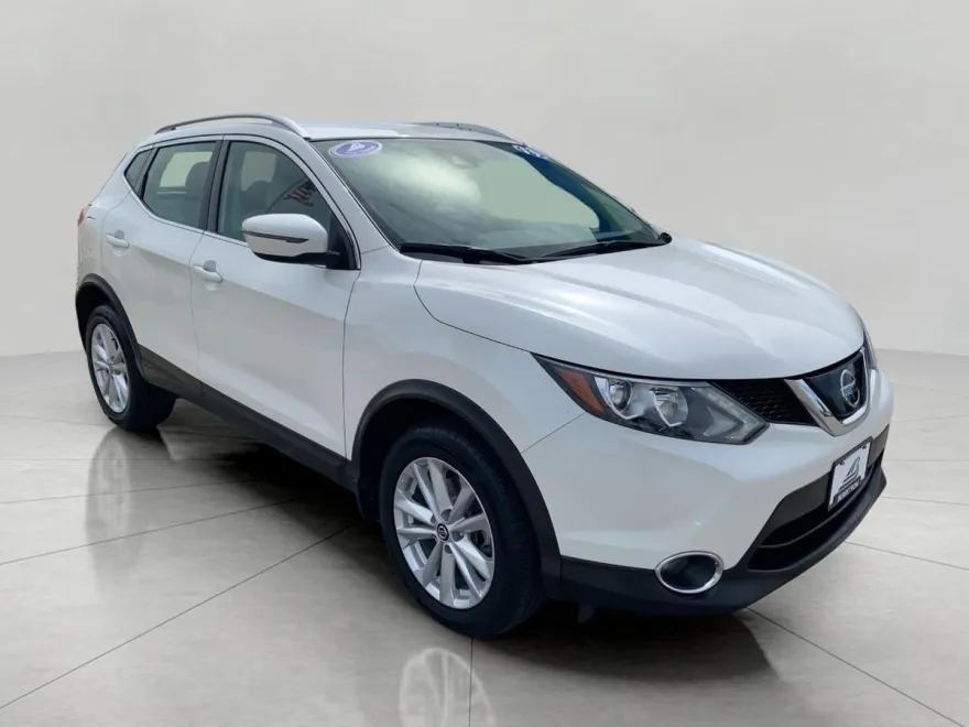 2019 Nissan Rogue Sport SV photo 1