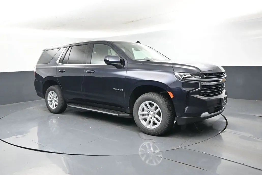 2023 Chevrolet Tahoe LT photo 1