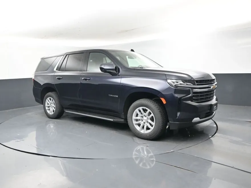 2023 Chevrolet Tahoe LT photo 1