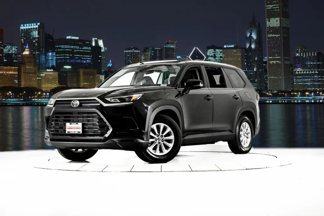 2024 Toyota Grand Highlander XLE photo 1
