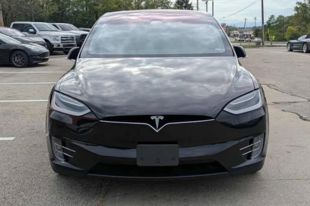 2018 Tesla Model X 75D photo 1