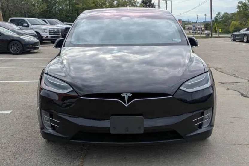2018 Tesla Model X 75D photo 1
