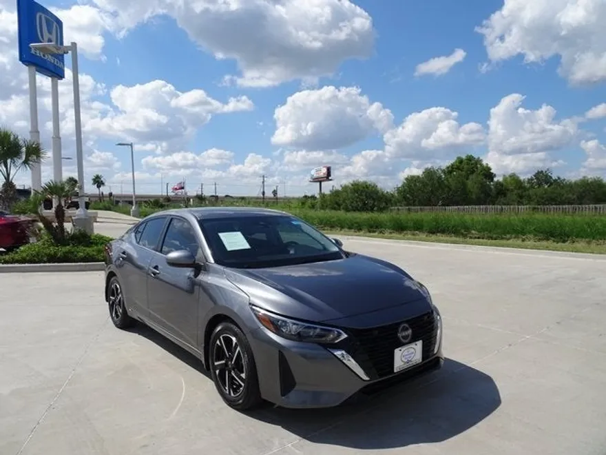 2024 Nissan Sentra SV photo 1