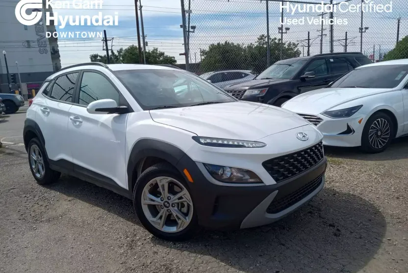 2023 Hyundai Kona SEL photo 1
