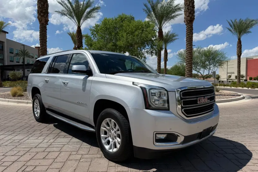 2019 Gmc Yukon XL SLT 1500 photo 1