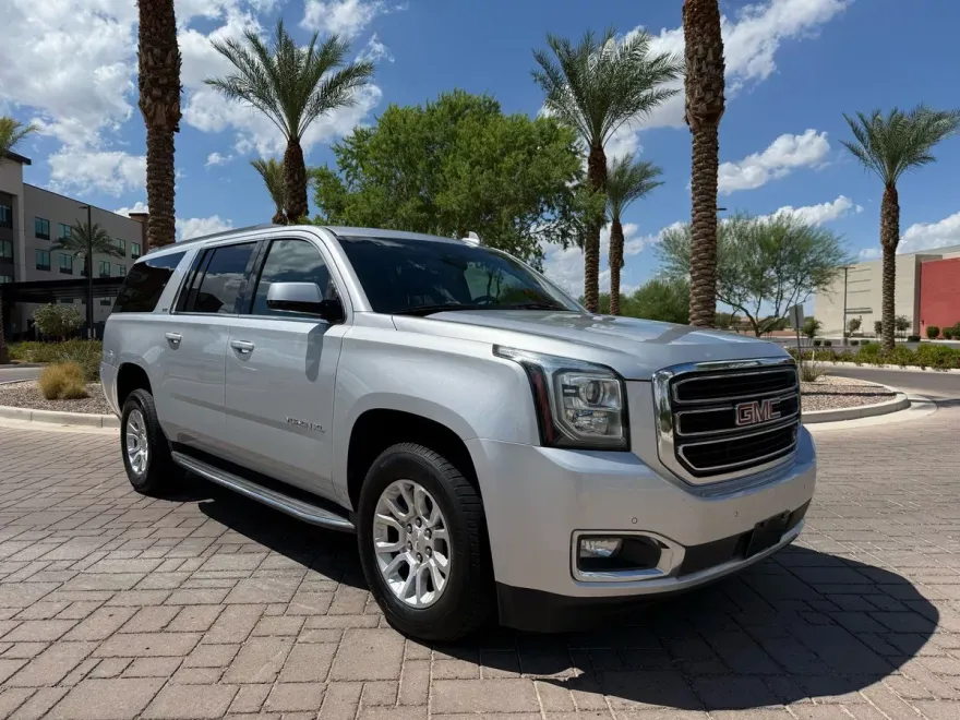 2019 Gmc Yukon XL SLT 1500 photo 1