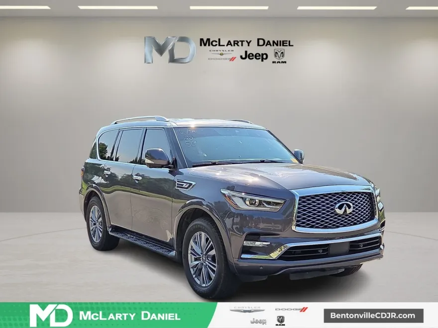 2022 Infiniti QX80 Luxe photo 1