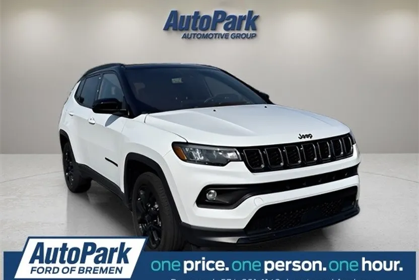 2024 Jeep Compass Latitude photo 1