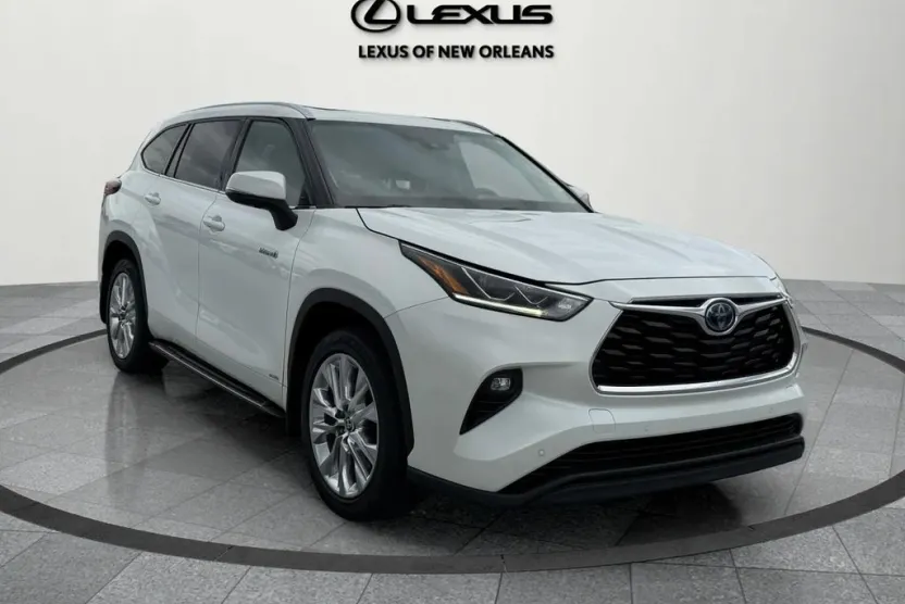 2021 Toyota Highlander Hybrid Limited photo 1