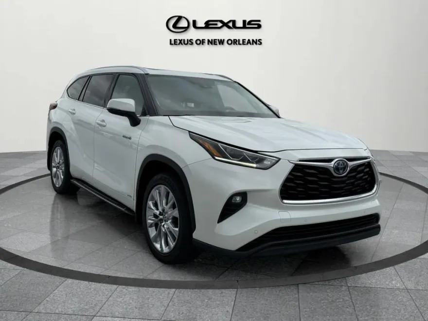 2021 Toyota Highlander Hybrid Limited photo 1