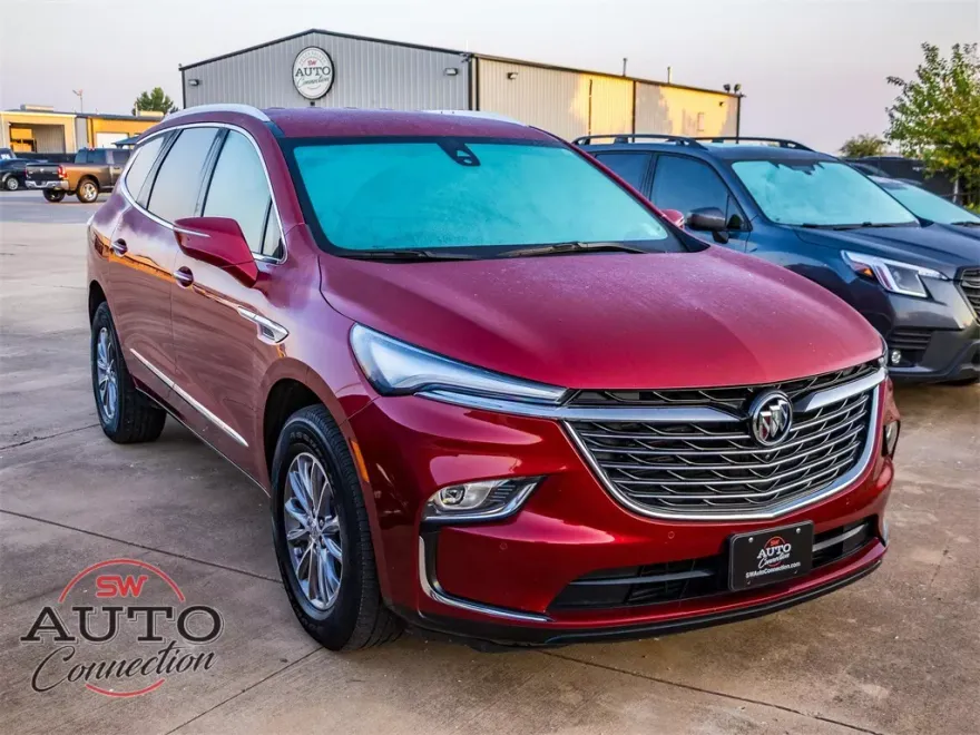2024 Buick Enclave Premium photo 1