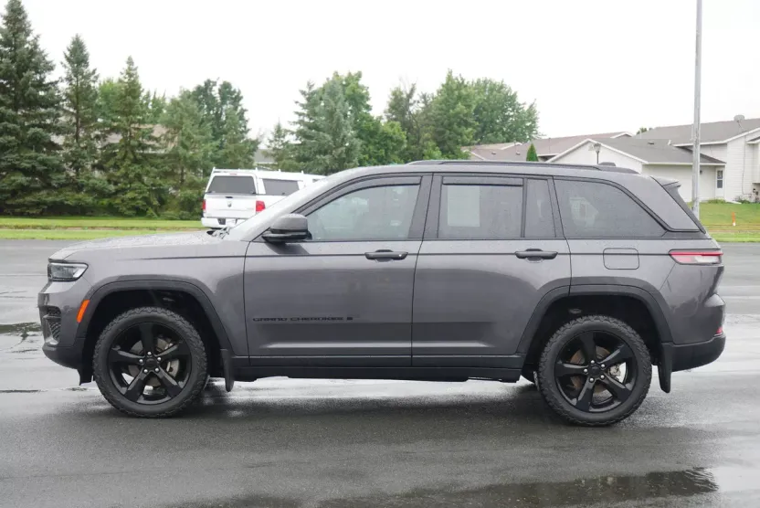 2024 Jeep Grand Cherokee Altitude X photo 1