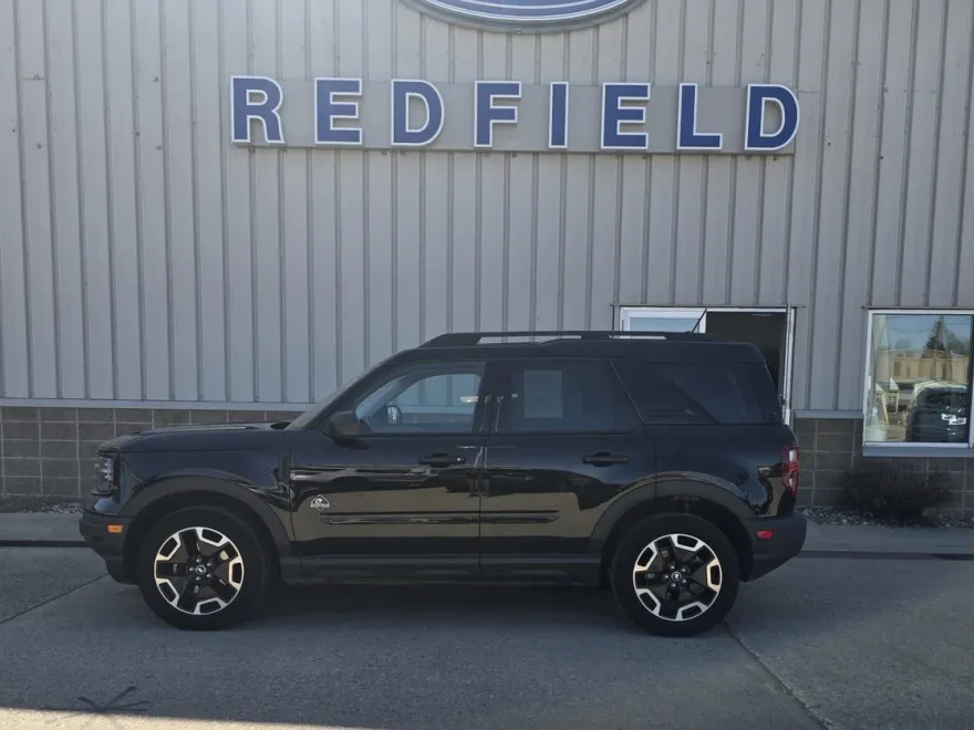 2021 Ford Bronco Sport Outer Banks photo 1