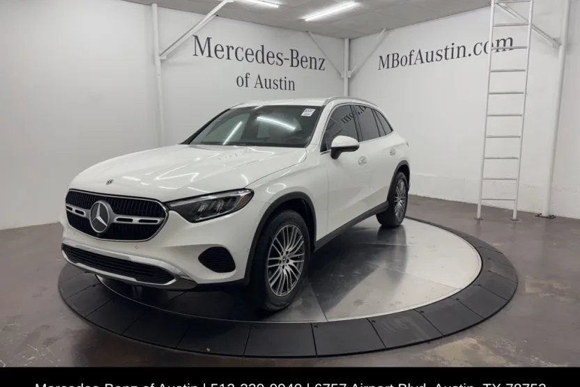 2025 Mercedes Benz GLC 300 photo 1