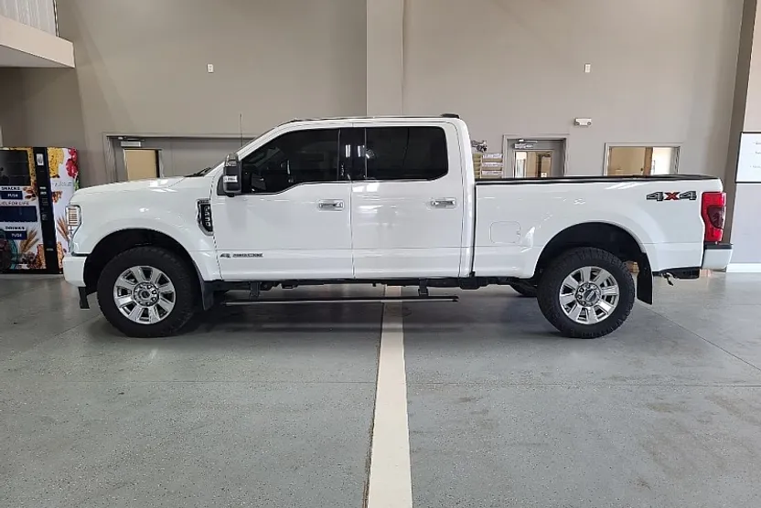 2022 Ford F-250 Platinum photo 1