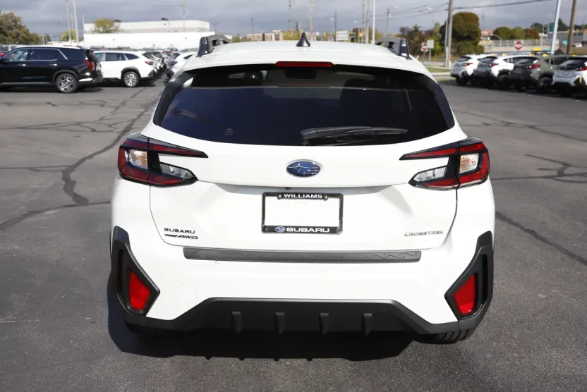 2025 Subaru Crosstrek Premium photo 1