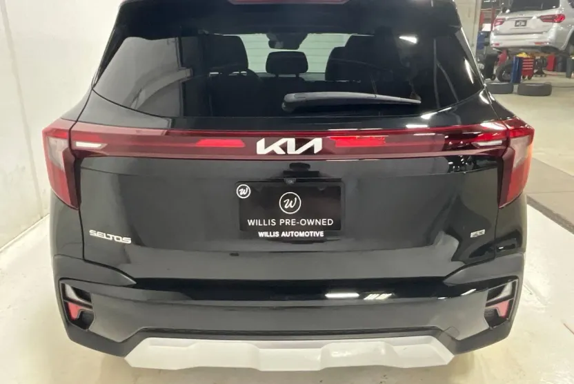 2024 Kia Seltos S photo 1