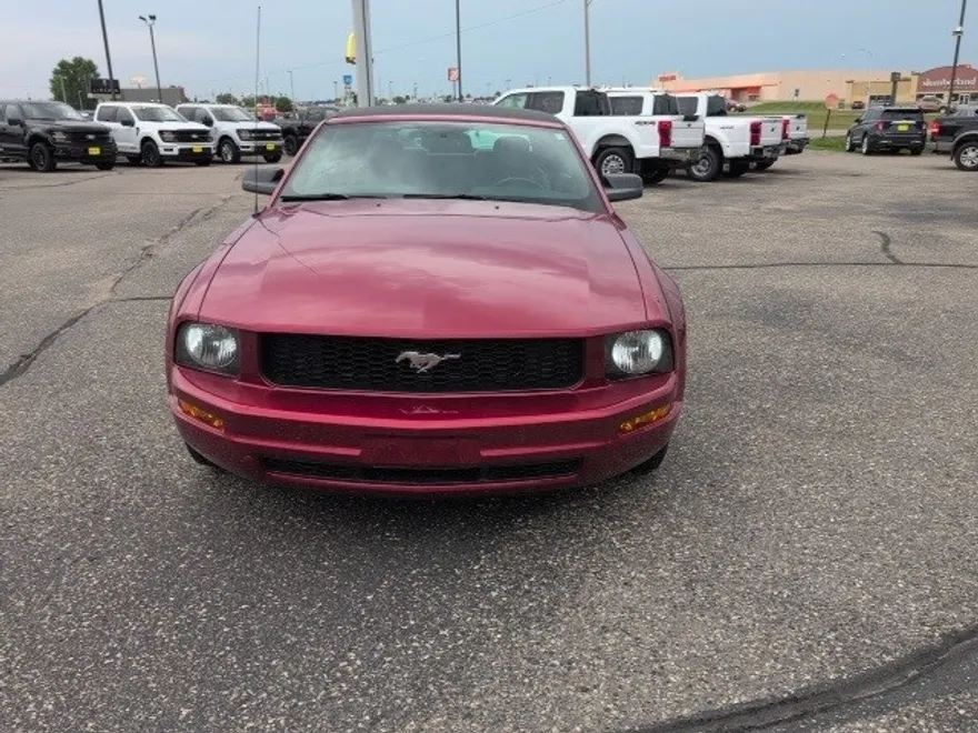 2007 Ford Mustang V6 Premium Convertible photo 1