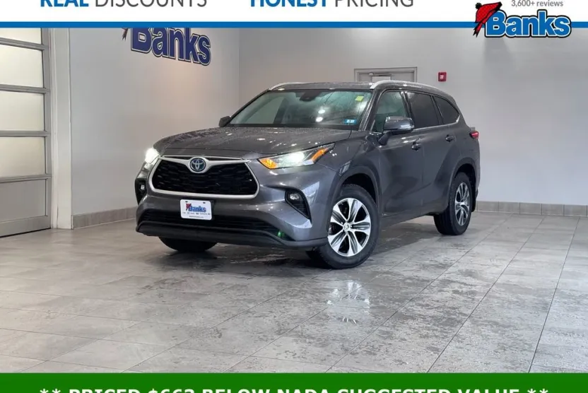 2022 Toyota Highlander Hybrid XLE photo 1