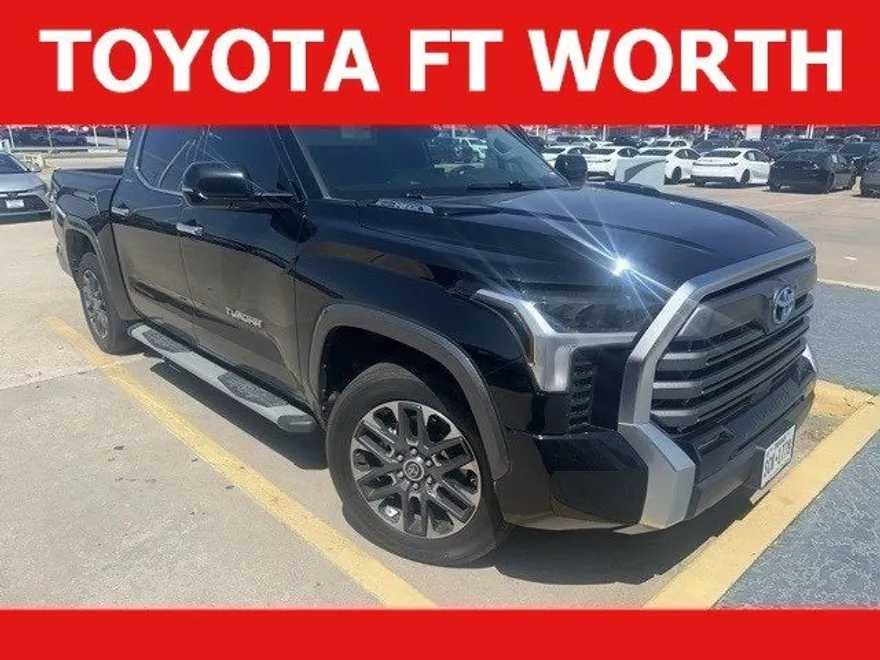 2022 Toyota Tundra Limited photo 1
