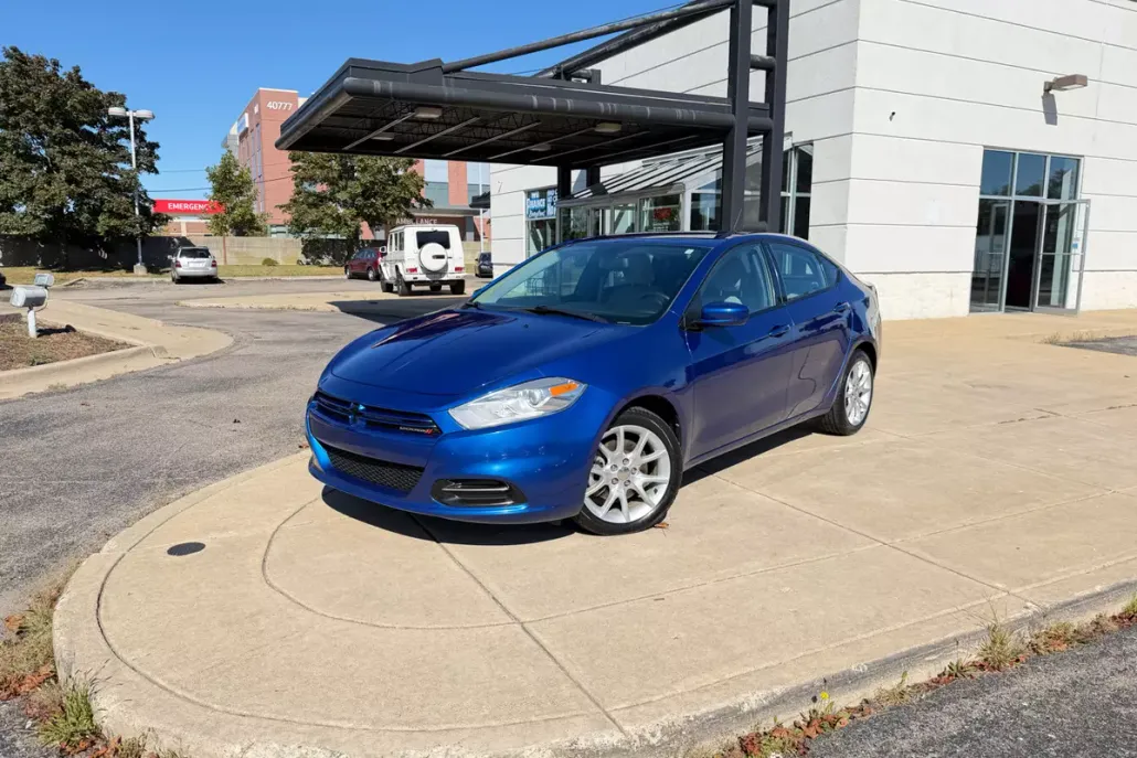 2013 Dodge Dart SXT photo 1
