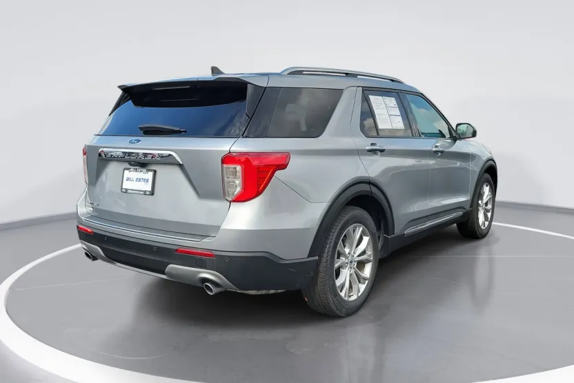 2024 Ford Explorer Limited photo 1