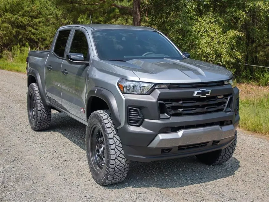 2026 Chevrolet Colorado Trail Boss photo 1