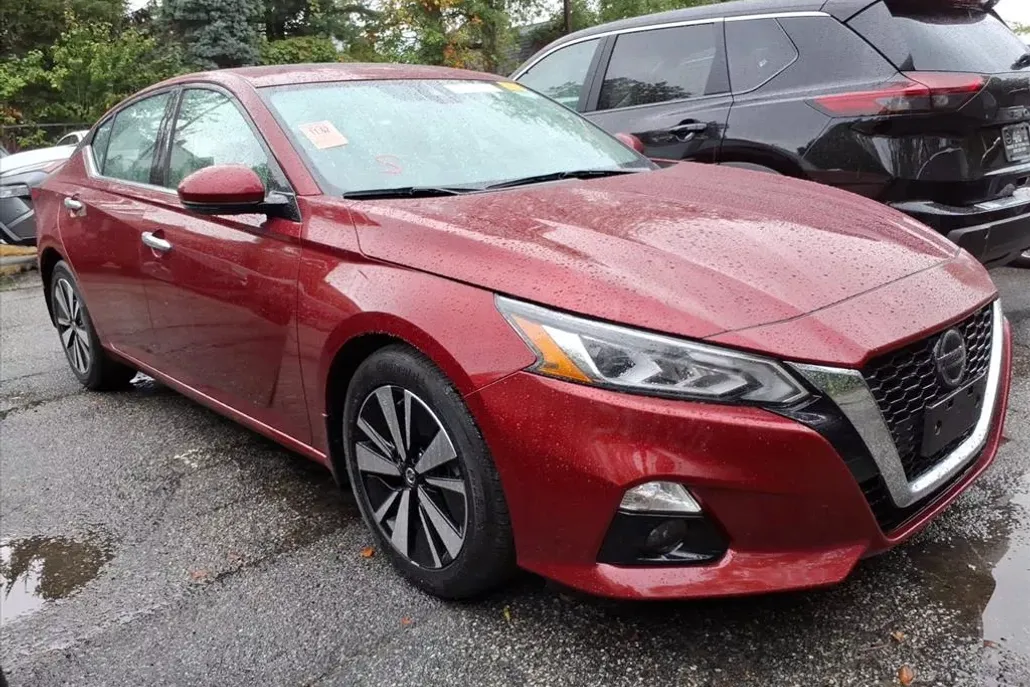 2022 Nissan Altima 2.5 SL photo 1
