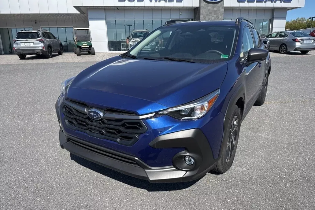 2025 Subaru Crosstrek Premium photo 1