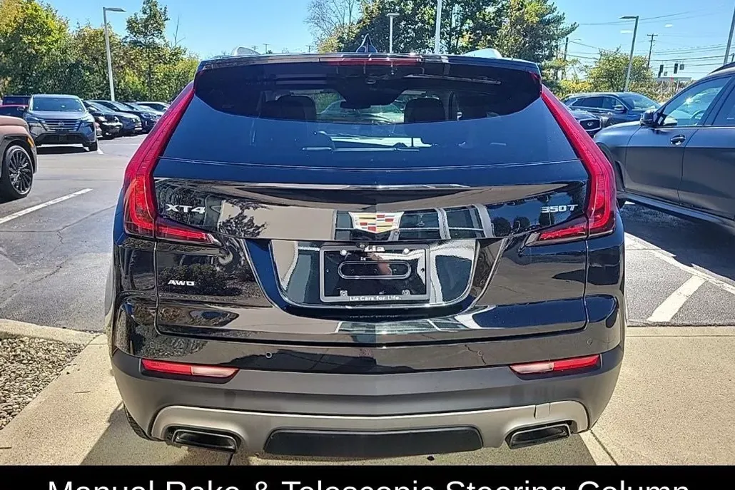 2020 Cadillac XT4 Premium Luxury photo 1