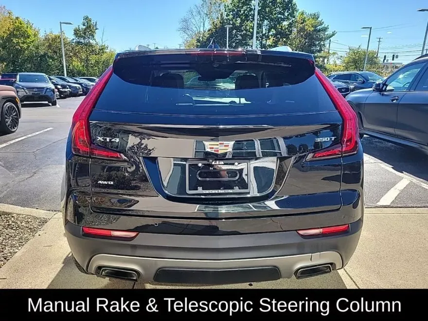 2020 Cadillac XT4 Premium Luxury photo 1