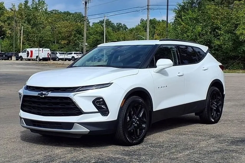2024 Chevrolet Blazer 2LT photo 1