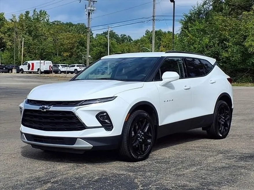 2024 Chevrolet Blazer 2LT photo 1