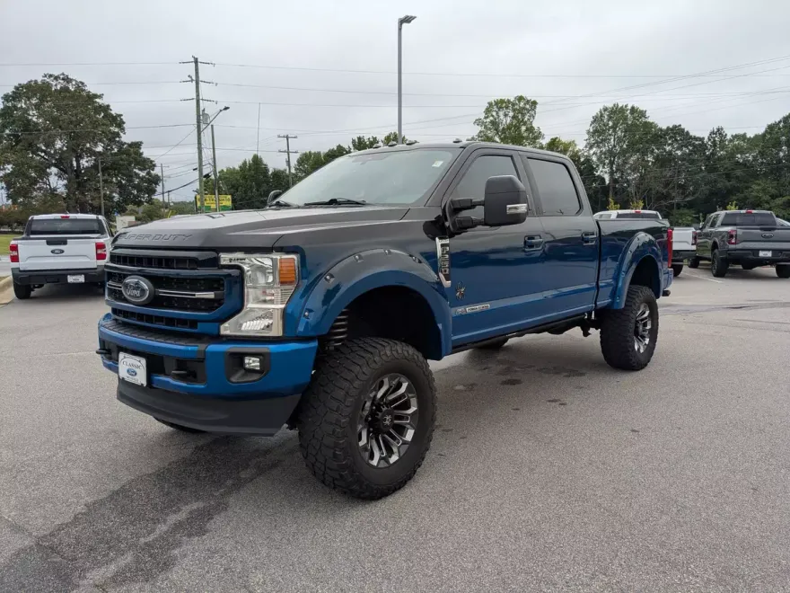 2021 Ford F-250 Lariat photo 1