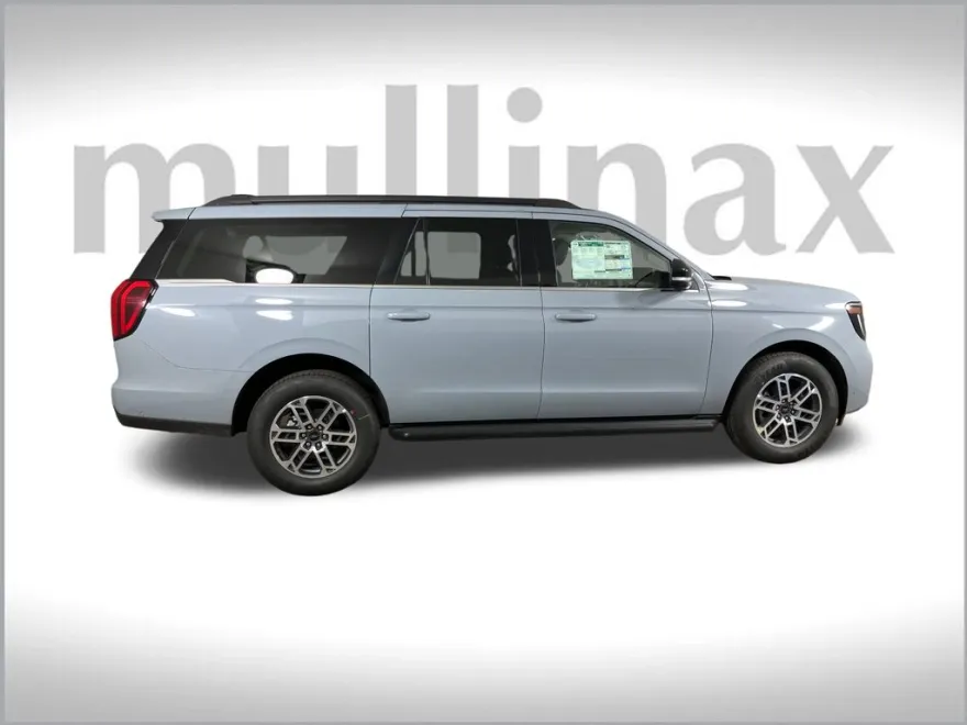 2025 Ford Expedition MAX photo 1