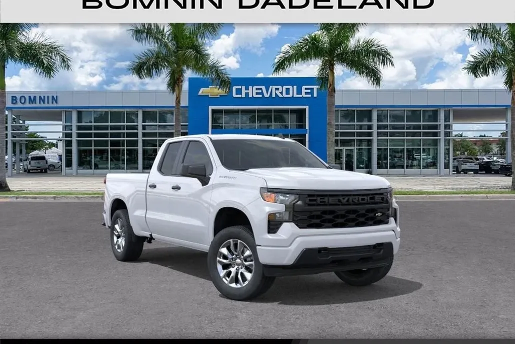 2025 Chevrolet Silverado 1500 Custom photo 1
