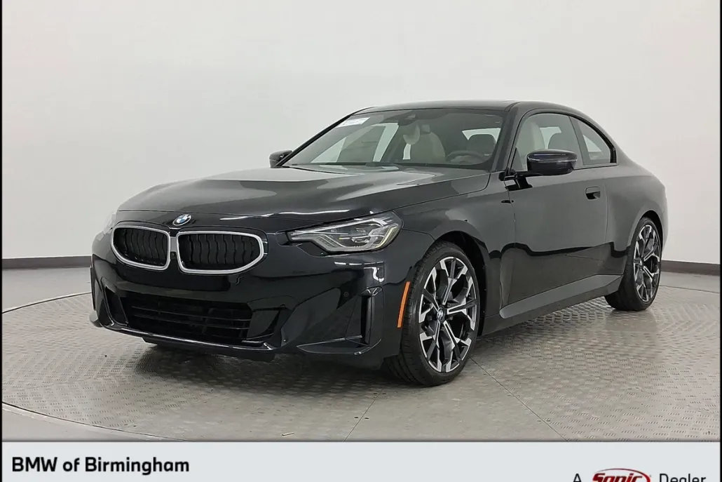 2025 Bmw 230i Coupe photo 1