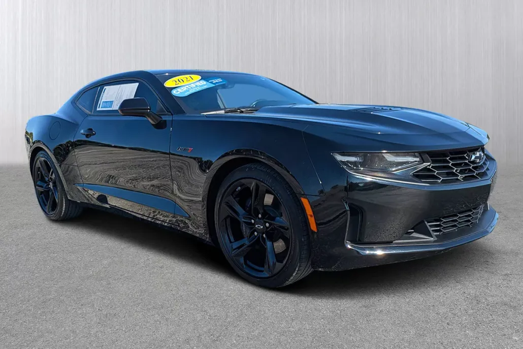 2021 Chevrolet Camaro LT1 photo 1
