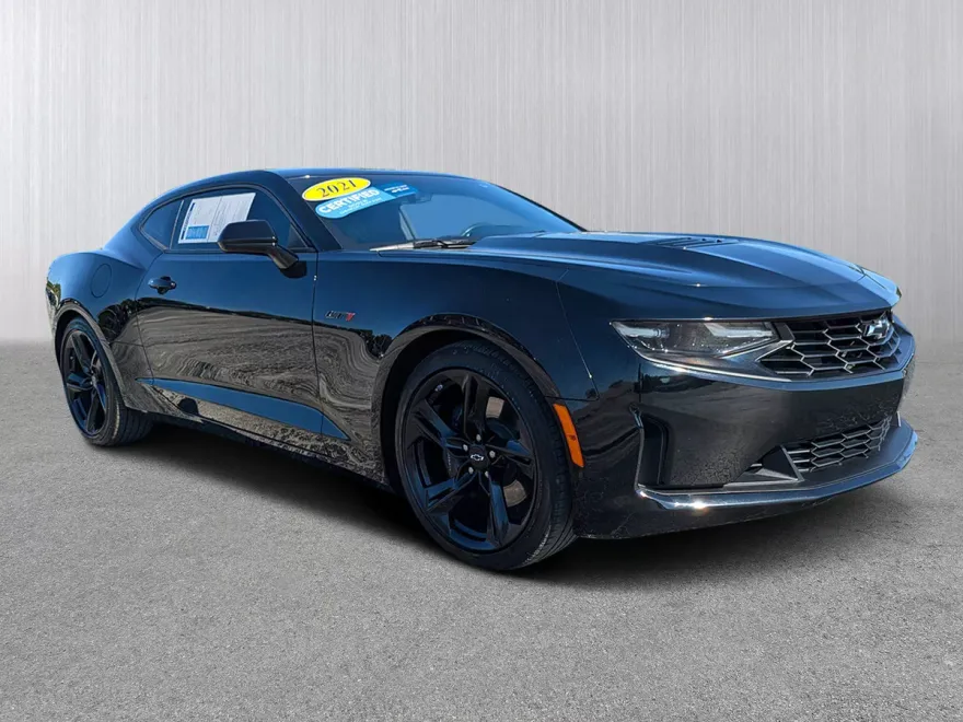 2021 Chevrolet Camaro LT1 photo 1