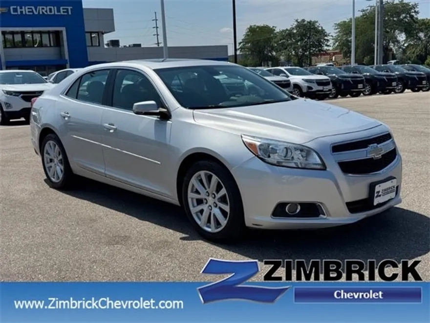 2013 Chevrolet Malibu 2LT photo 1