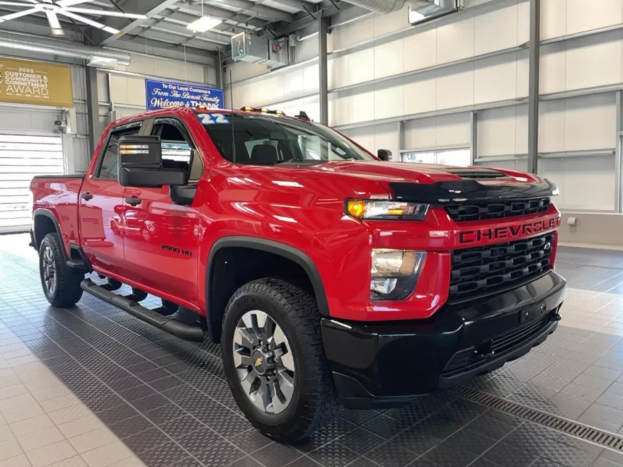 2022 Chevrolet Silverado 2500HD Custom photo 1