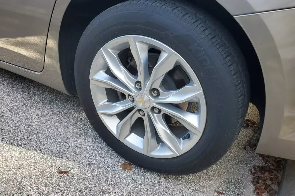 2024 Chevrolet Malibu 1LT photo 1