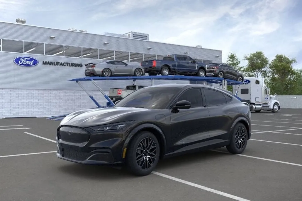 2025 Ford Mustang Mach-E Premium photo 1