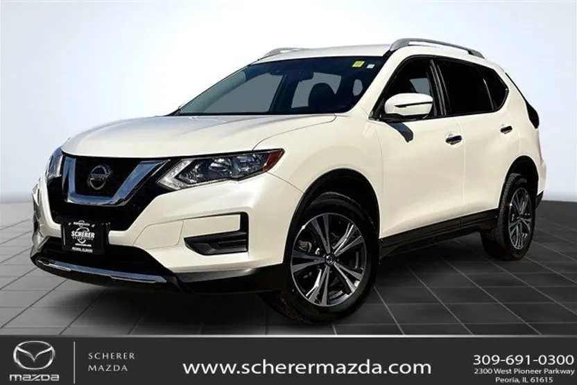 2019 Nissan Rogue SV photo 1