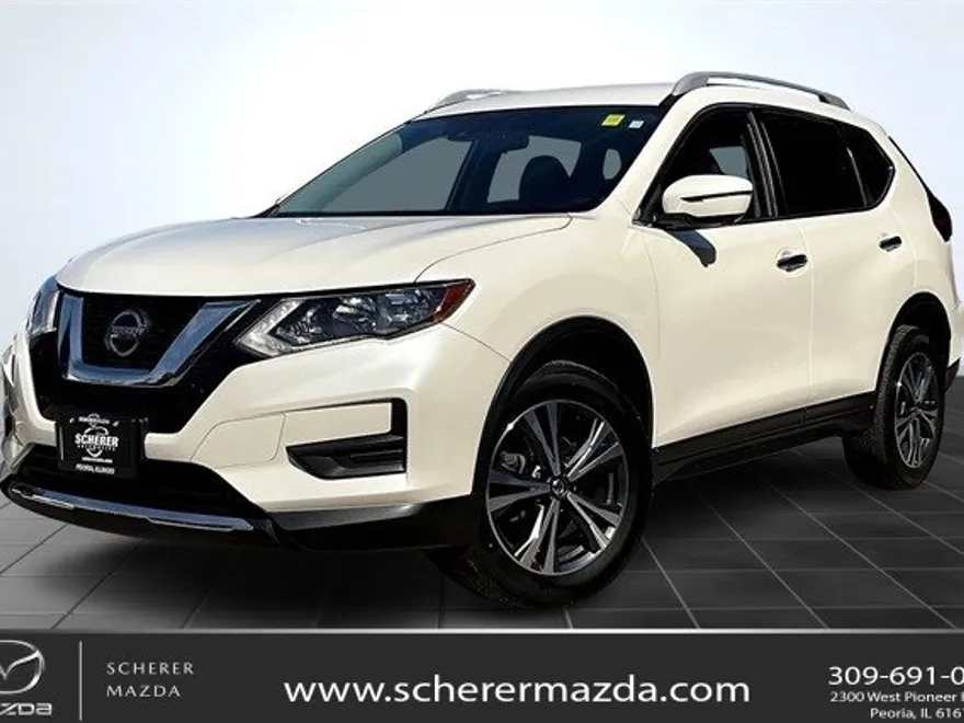 2019 Nissan Rogue SV photo 1