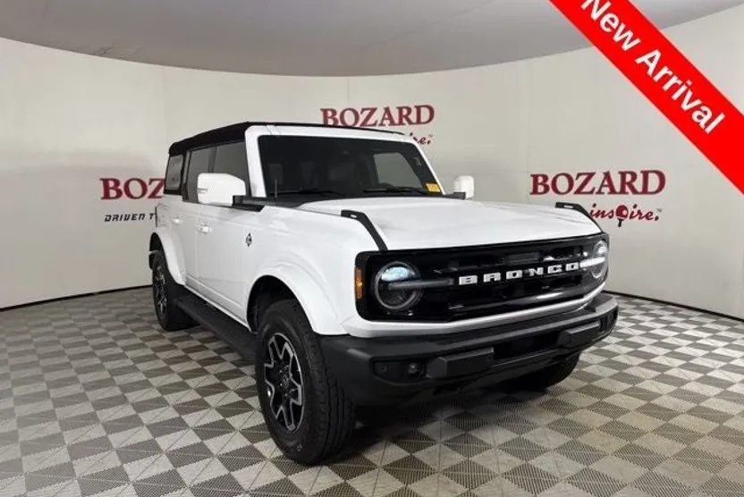 2023 Ford Bronco Outer Banks photo 1