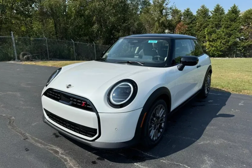 2025 Mini Cooper 2 Door Hardtop S photo 1