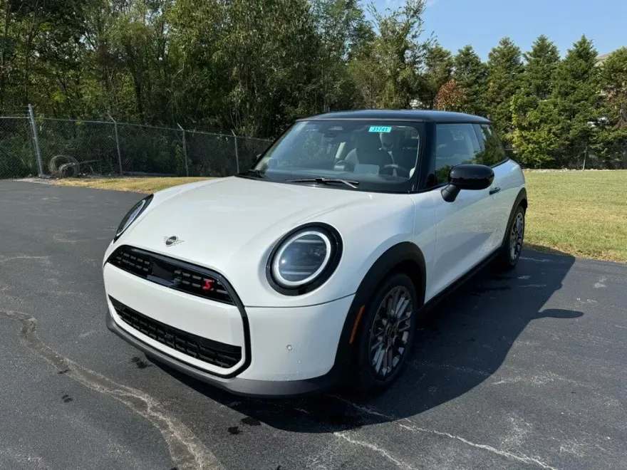 2025 Mini Cooper 2 Door Hardtop S photo 1