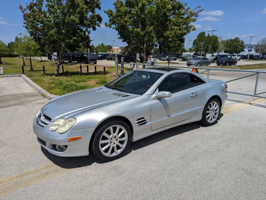 2008 Mercedes Benz SL 550 photo 1